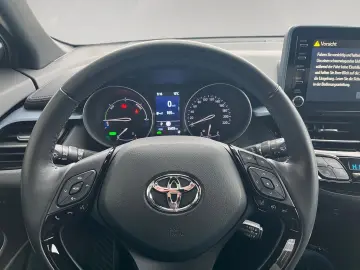 TOYOTA C-HR 2.0 Hybrid Team D