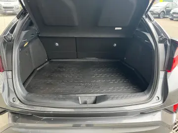 TOYOTA C-HR 2.0 Hybrid Team D