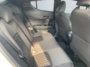 TOYOTA C-HR 2.0 Hybrid Team D  LED Navi CAM CarPlay SHZ