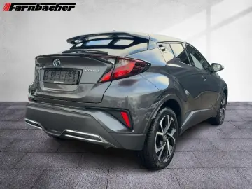 TOYOTA C-HR 2 0 Hybrid Team D