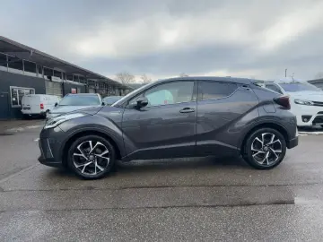TOYOTA C-HR 2 0 Hybrid Team D