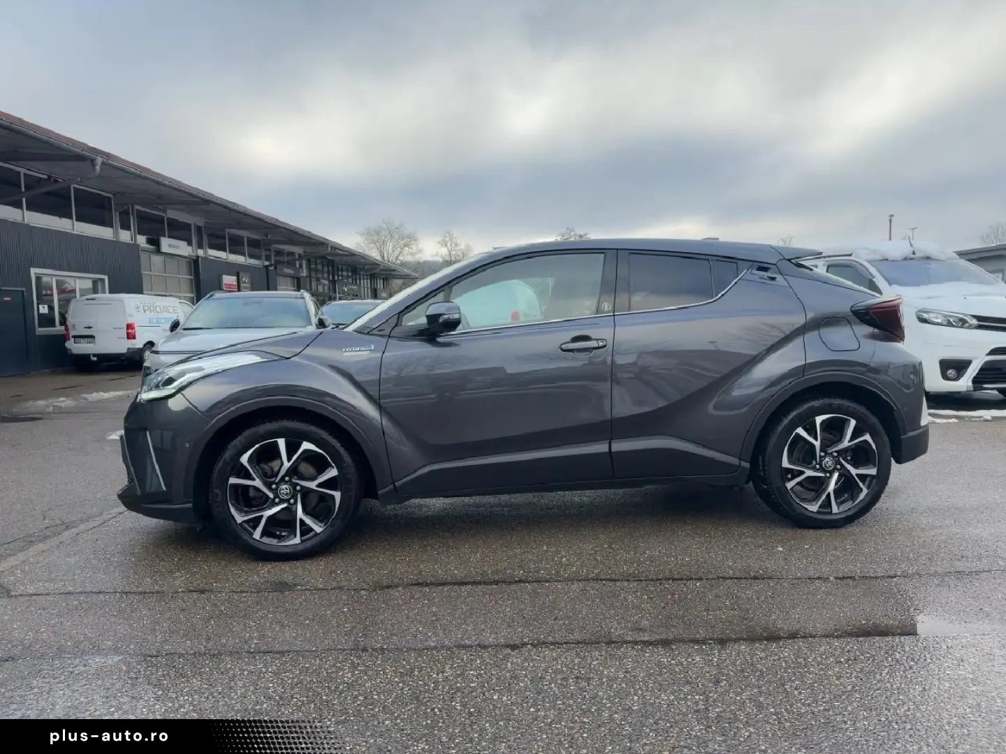 TOYOTA C-HR 2 0 Hybrid Team D