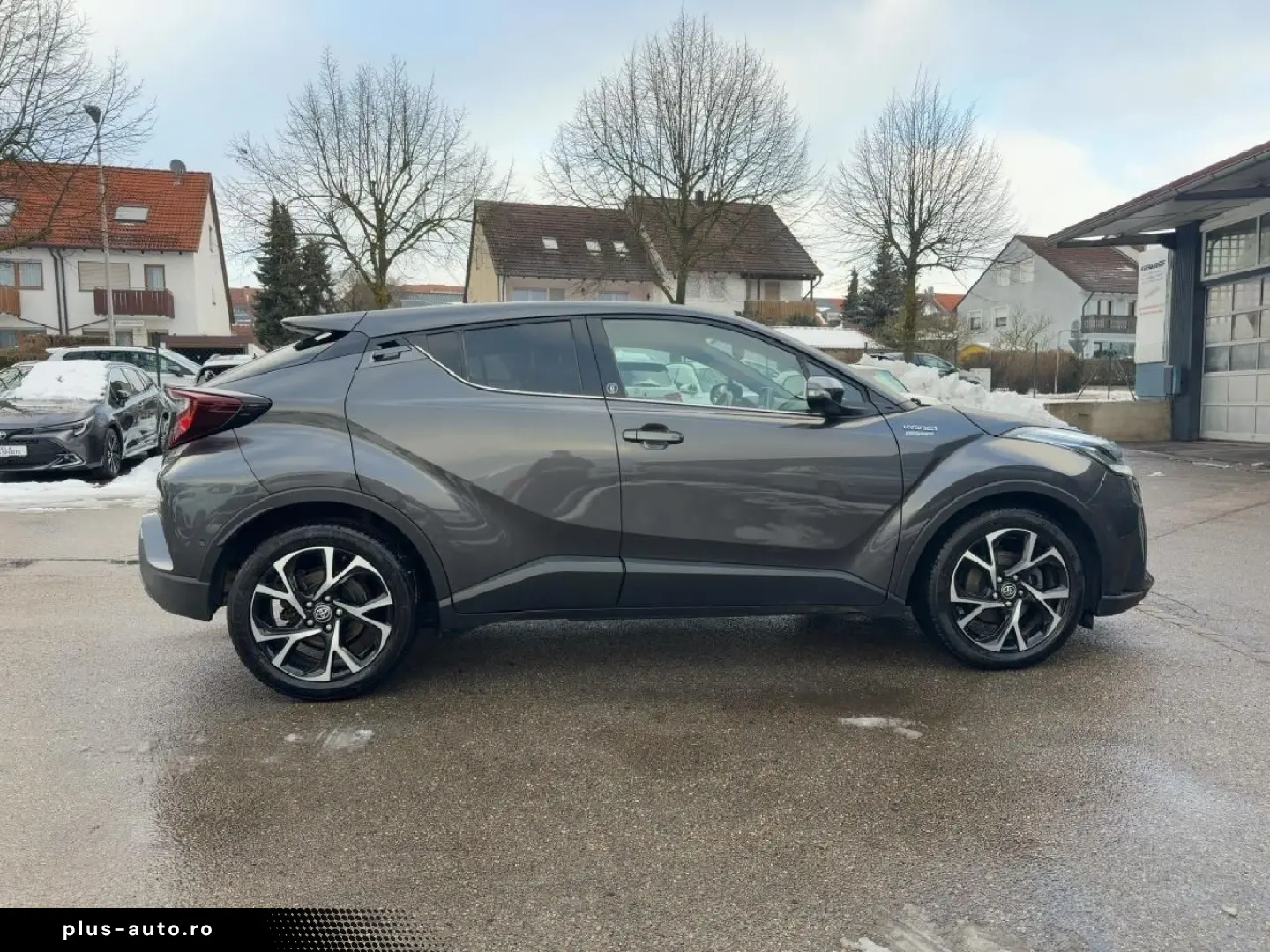 TOYOTA C-HR 2 0 Hybrid Team D