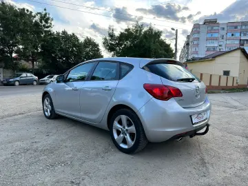 OPEL ASTRA J  MOTOR 1 4 BENZINA