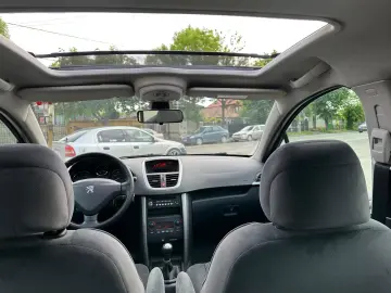 PEUGEOT 207   1 4 BENZINA