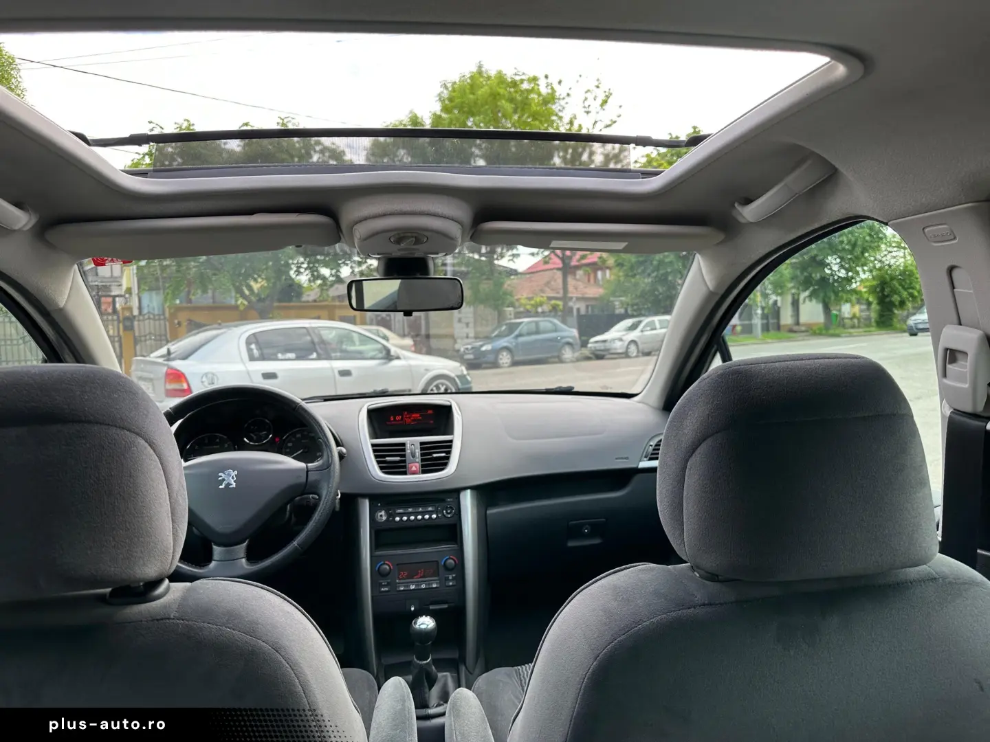 PEUGEOT 207   1 4 BENZINA