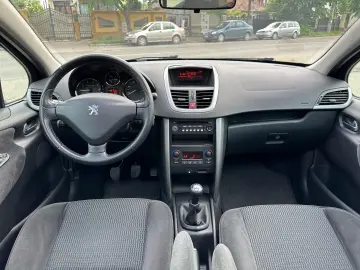PEUGEOT 207   1 4 BENZINA
