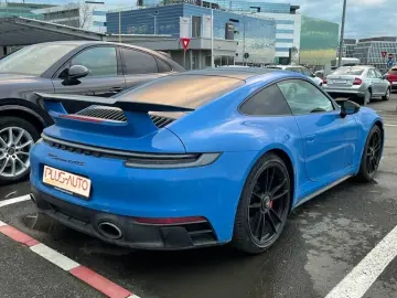 Porsche 911 Carrera 4 GTS Coupé  (992)
