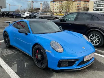 Porsche 911 Carrera 4 GTS Coupé  (992)