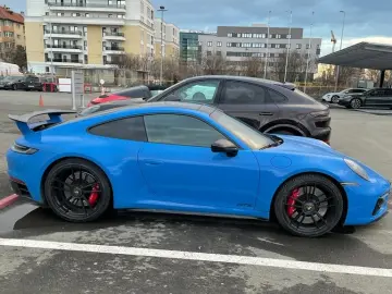 Porsche 911 Carrera 4 GTS Coupé  (992)