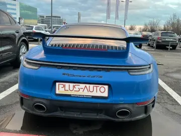 Porsche 911 Carrera 4 GTS Coupé  (992)