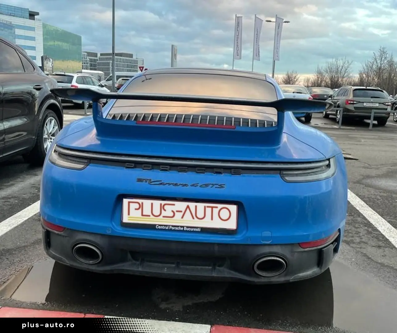 Porsche 911 Carrera 4 GTS Coupé  (992)