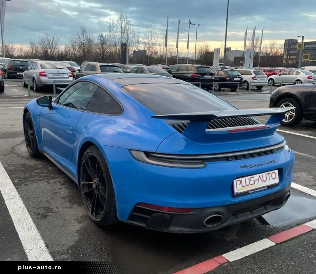Porsche 911 Carrera 4 GTS Coupé  (992)