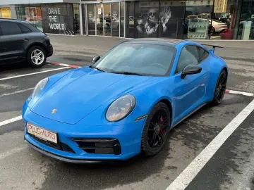 Porsche 911 Carrera 4 GTS Coupé  (992)