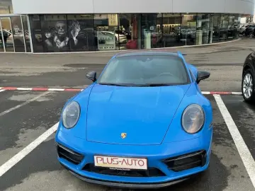 Porsche 911 Carrera 4 GTS Coupé  (992)