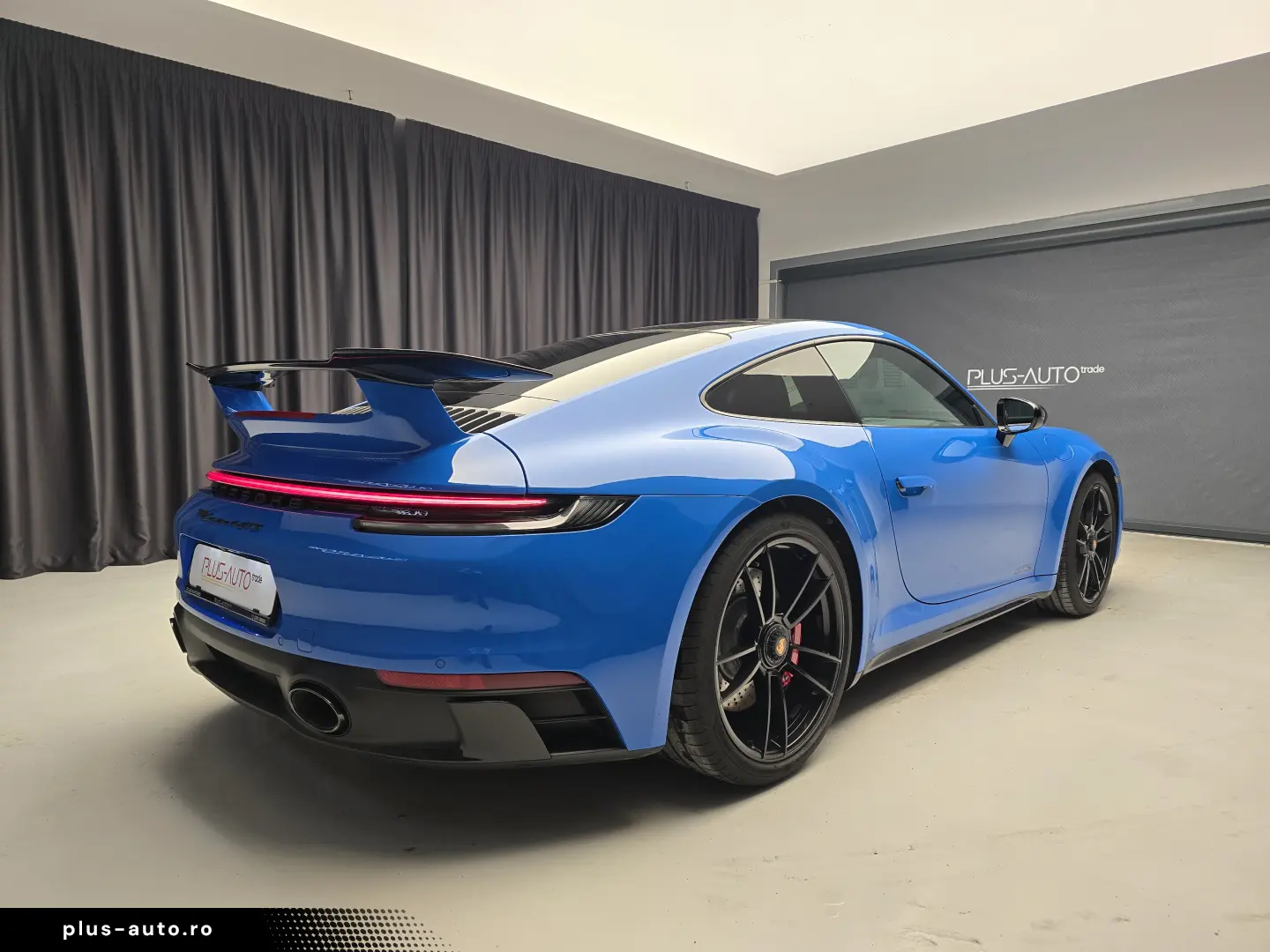 Porsche 911 Carrera 4 GTS Coupé  (992)