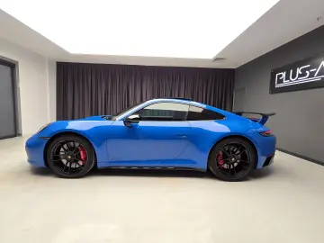 Porsche 911 Carrera 4 GTS Coupé  (992)