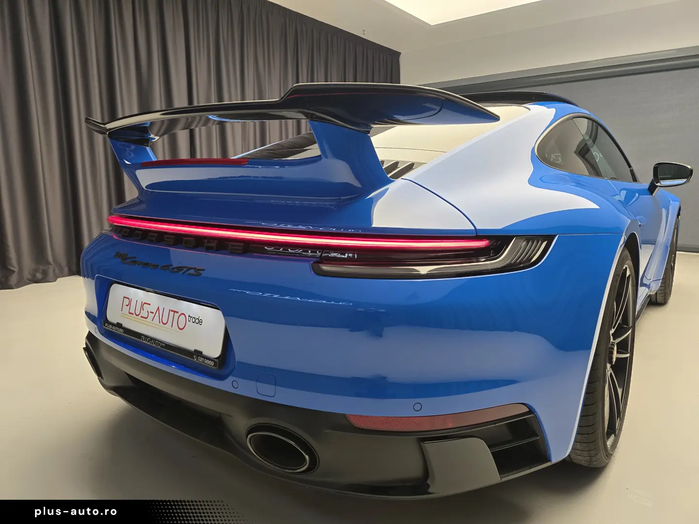 Porsche 911 Carrera 4 GTS Coupé  (992)