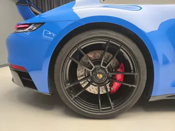 Porsche 911 Carrera 4 GTS Coupé  (992)