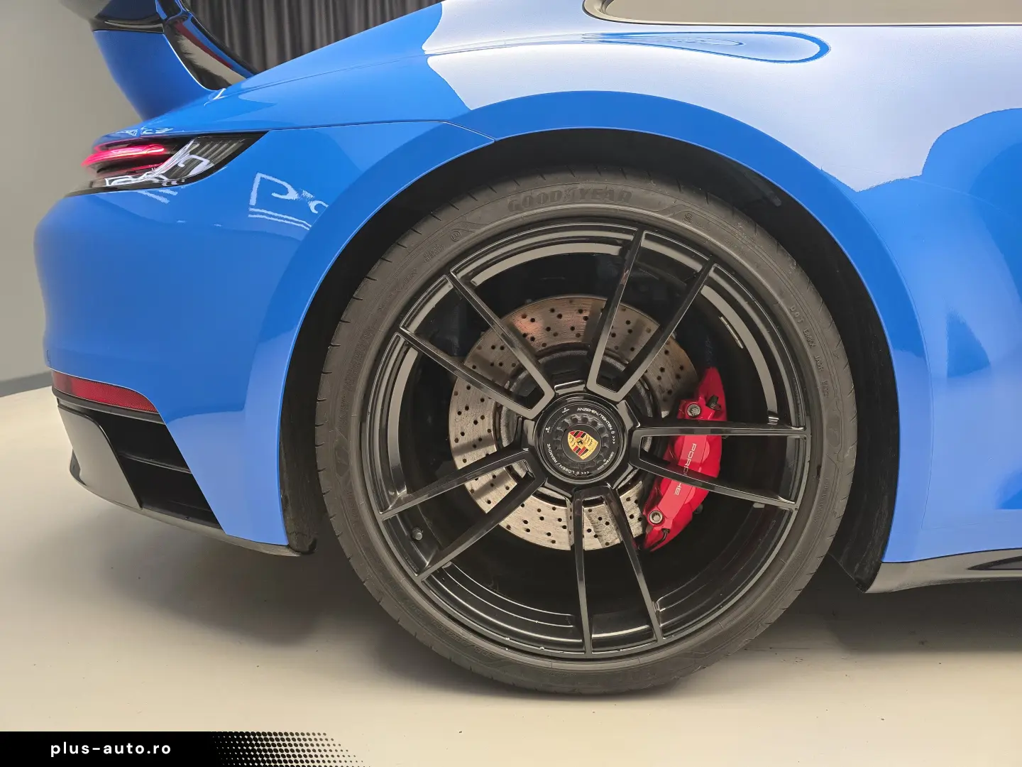 Porsche 911 Carrera 4 GTS Coupé  (992)