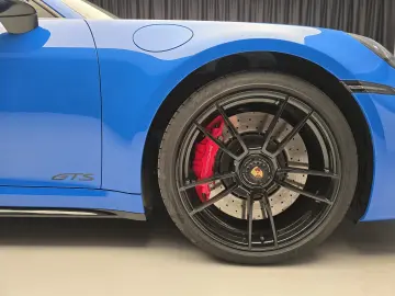 Porsche 911 Carrera 4 GTS Coupé  (992)