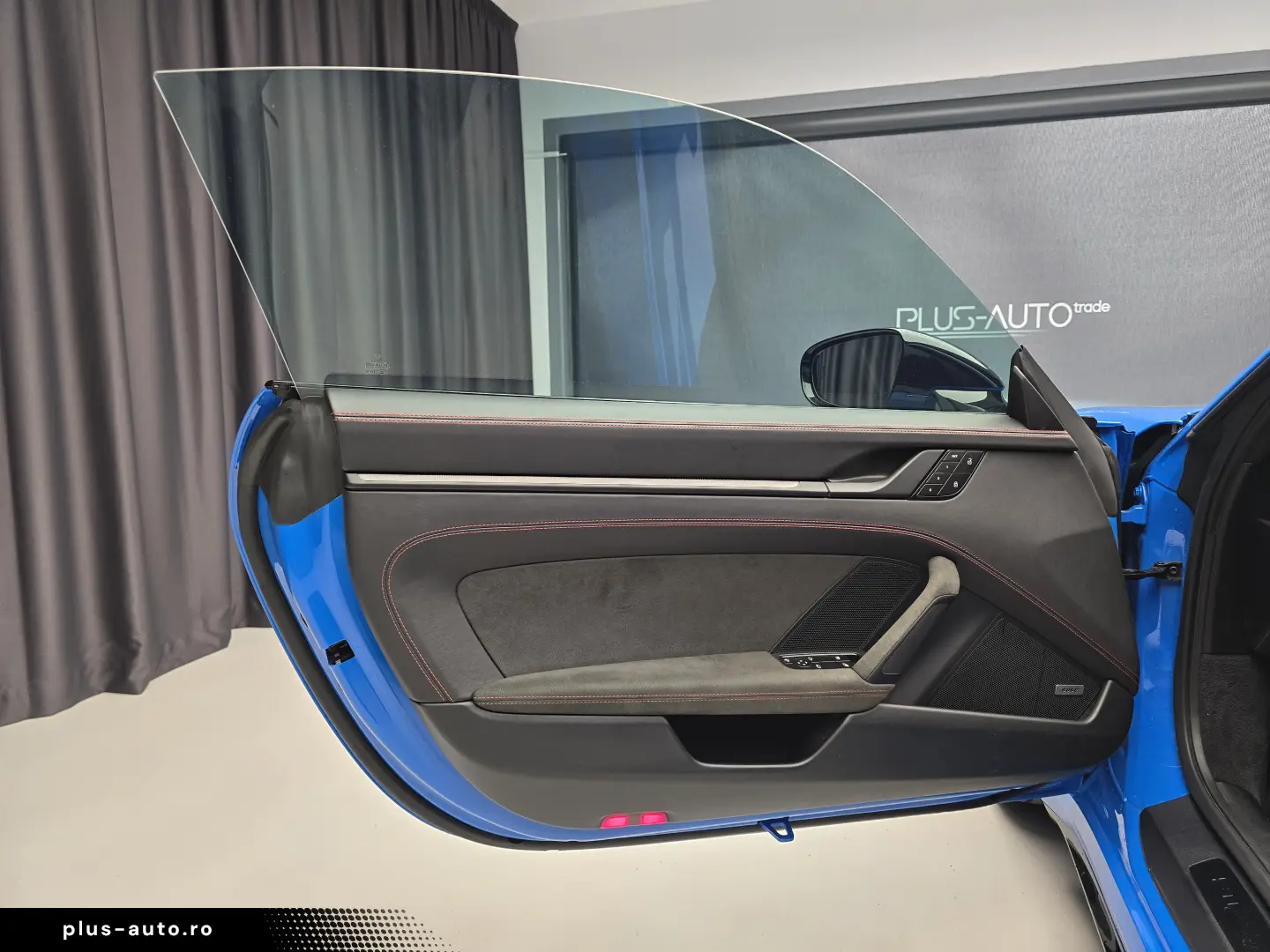 Porsche 911 Carrera 4 GTS Coupé  (992)