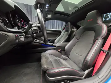 Porsche 911 Carrera 4 GTS Coupé  (992)