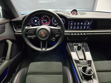 Porsche 911 Carrera 4 GTS Coupé  (992)