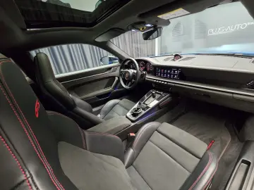 Porsche 911 Carrera 4 GTS Coupé  (992)