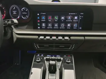 Porsche 911 Carrera 4 GTS Coupé  (992)