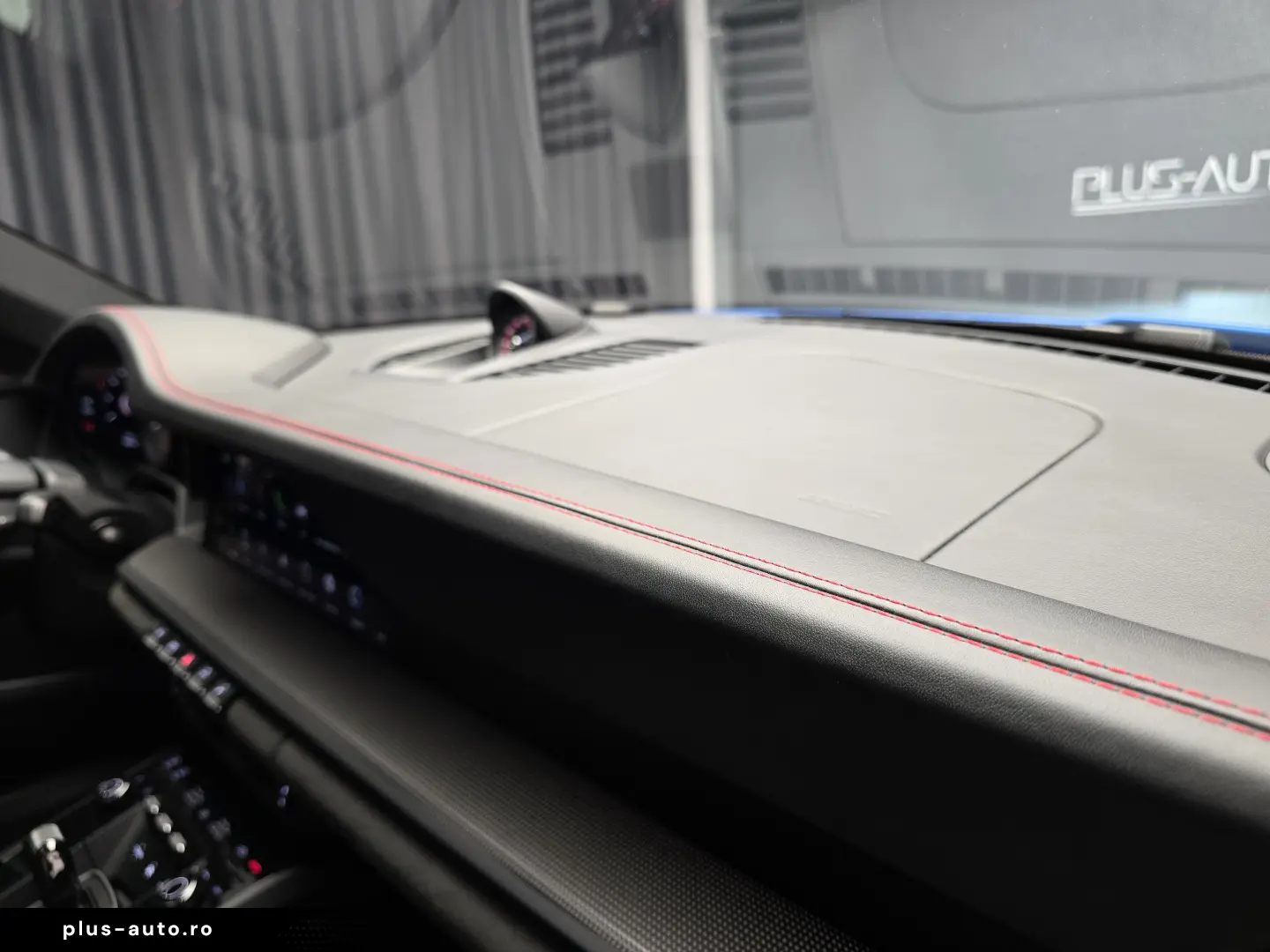 Porsche 911 Carrera 4 GTS Coupé  (992)