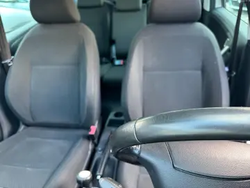 SKODA ROMSTER  1 4 MPI