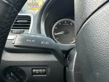 SKODA ROMSTER  1 4 MPI