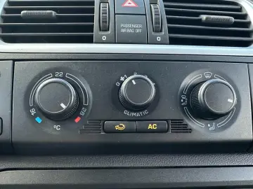 SKODA ROMSTER  1 4 MPI