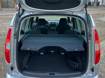SKODA ROMSTER  1 4 MPI