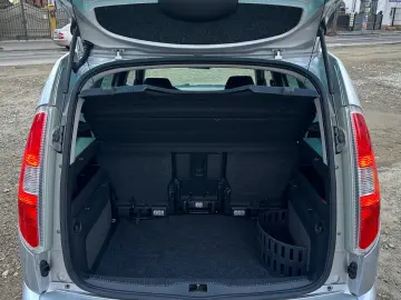 SKODA ROMSTER  1 4 MPI