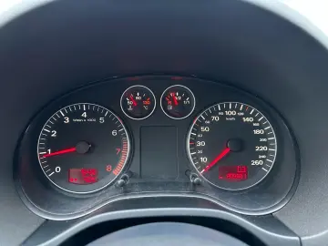 AUDI A3   1 6 MPI  2008