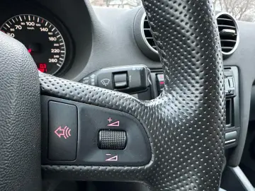 AUDI A3   1 6 MPI  2008