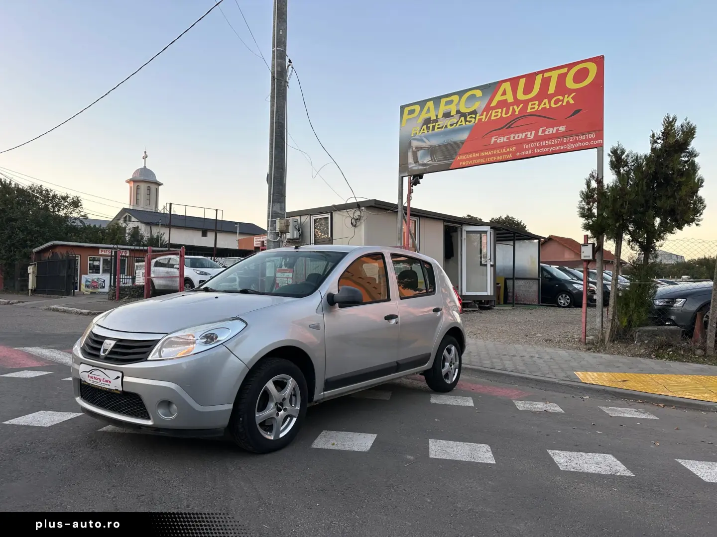 DACIA SANDERO   2011 BENZINA