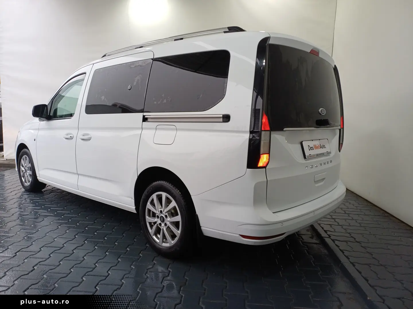 Ford Tourneo Connect 1.5L EcoBoost LWB Trend