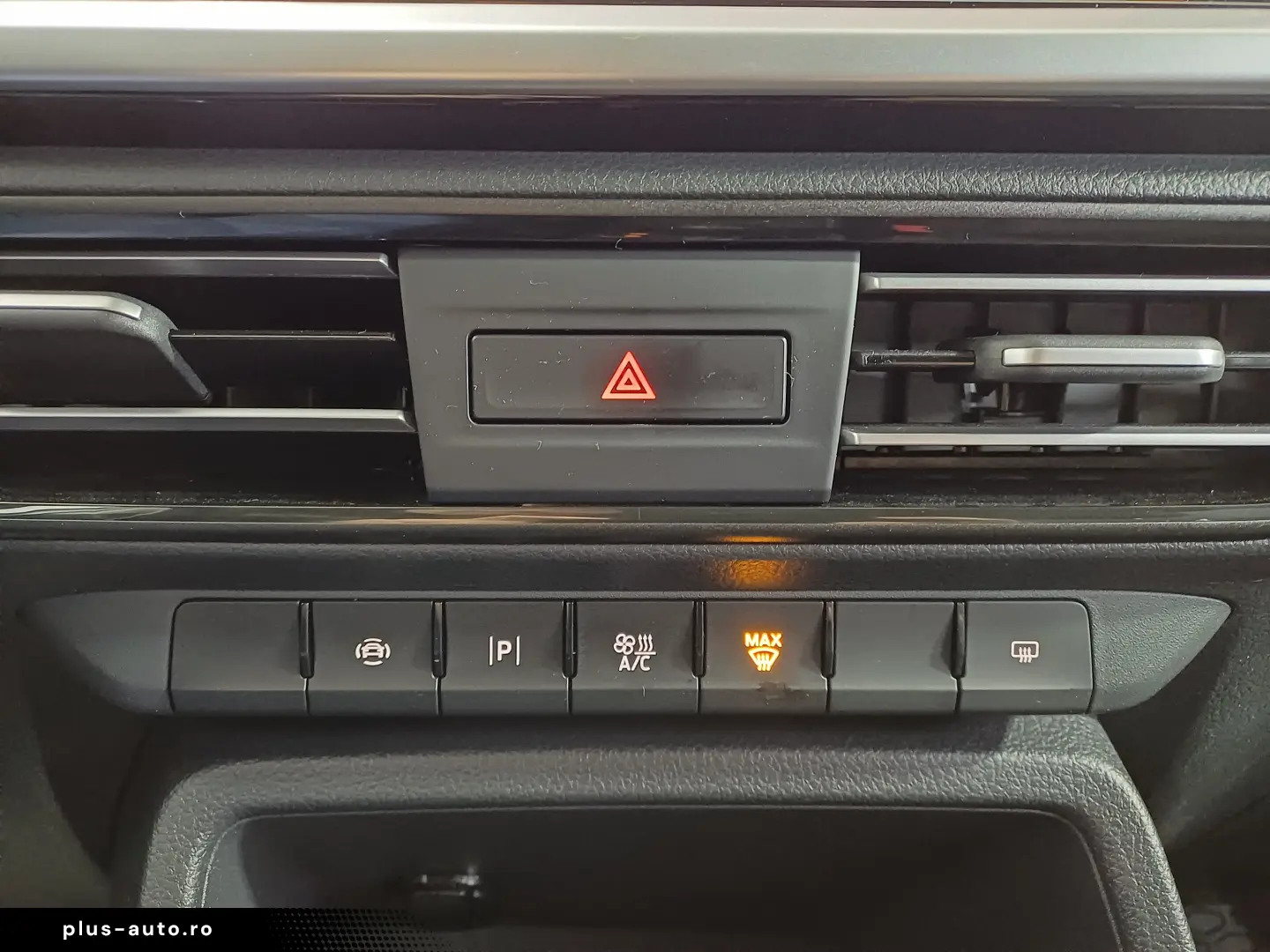 Ford Tourneo Connect 1.5L EcoBoost LWB Trend