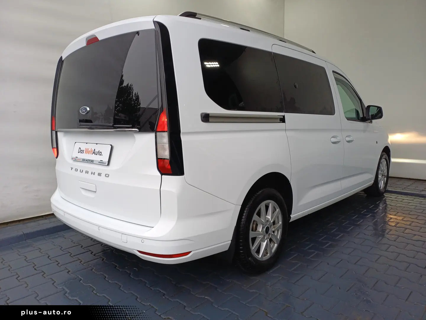 Ford Tourneo Connect 1.5L EcoBoost LWB Trend