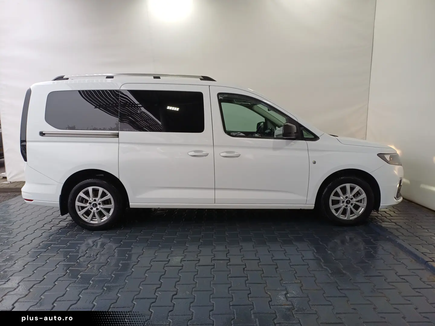 Ford Tourneo Connect 1.5L EcoBoost LWB Trend