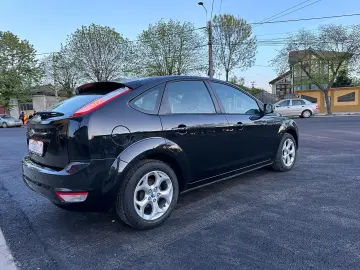 FORD FOCUS 1.8 Benzină