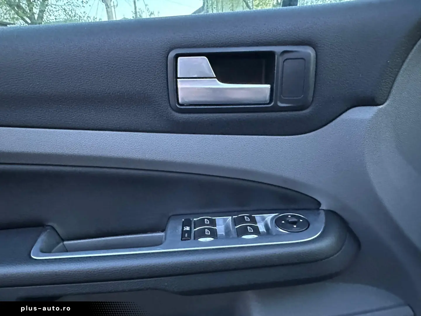 FORD FOCUS 1.8 Benzină