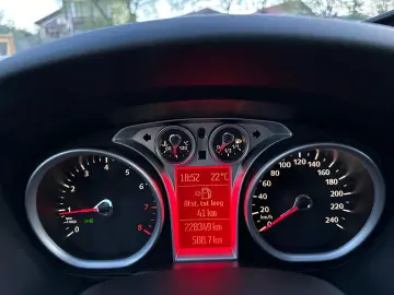 FORD FOCUS 1.8 Benzină
