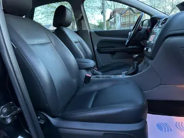 FORD FOCUS 1.8 Benzină