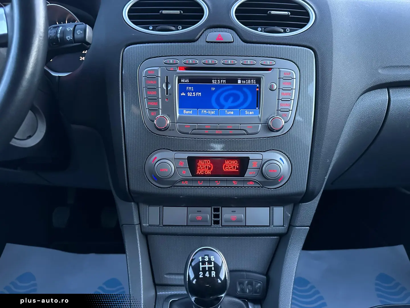 FORD FOCUS 1.8 Benzină