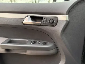 VW Touran An 2008  7Locuri  Benzina