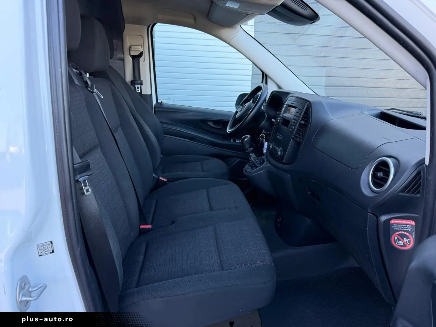 MERCEDES-BENZ VITO     3 LOCURI